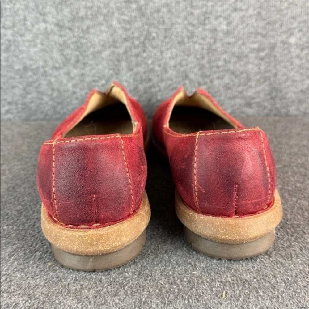 Born Tropi Flats Shoes Size 9.5 M/W Red‎ Suede Distressed Slip On Loafers Womens